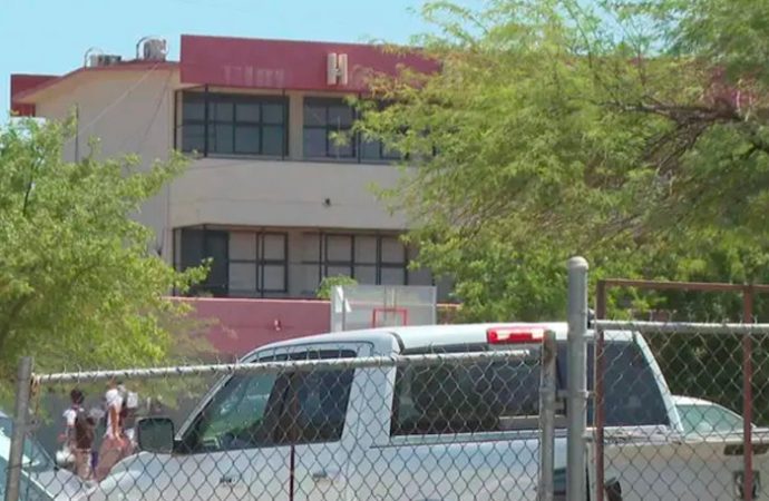 Cuatro menores agreden a velador de preparatoria en Hermosillo; fueron detenidos