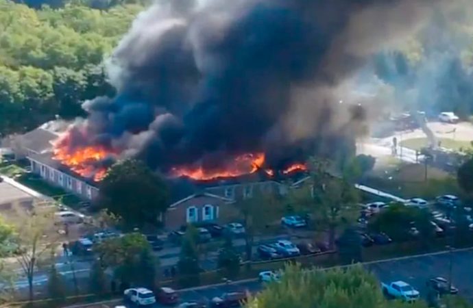 Atacan iglesia en Michigan: al menos 4 muertos y un sospechoso abatido tras incendio y tiroteo