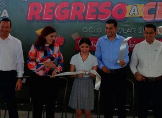 Arranca el ciclo escolar 2025-2026 en Sonora con entrega de libros, uniformes y becas