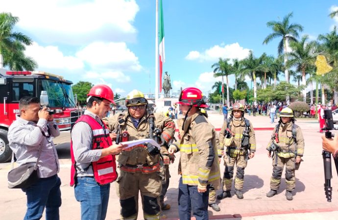 Trabajadores del Ayuntamiento de Cajeme participan en simulacro nacional de protección civil