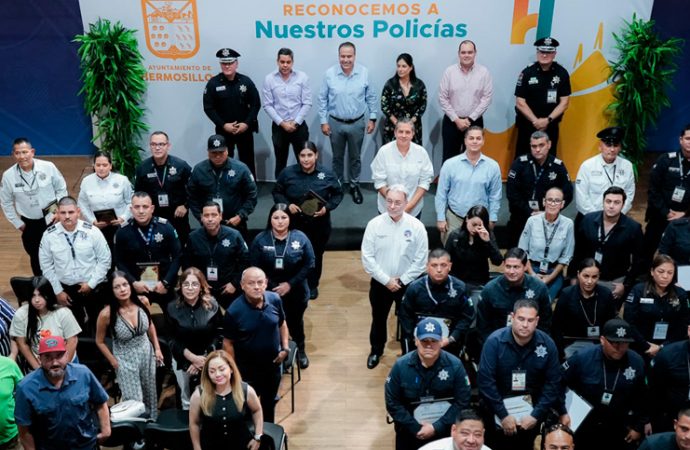 Toño Astiazarán reconoce a policías municipales y los llama a mantener a Hermosillo como la ciudad más segura de Sonora