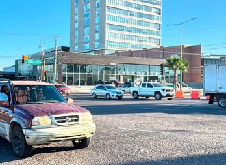 Complicaciones viales por cierre en avenida Colosio: desvíos generan tráfico e incertidumbre desde temprano