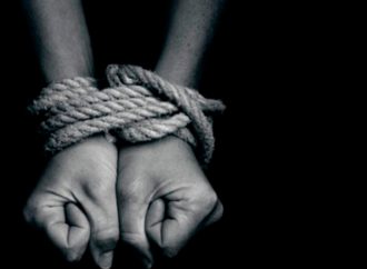 Mujer que fingió su secuestro está vinculada a proceso