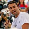 Muere Charlie Kirk, activista conservador, tras recibir un balazo durante evento en universidad de Utah