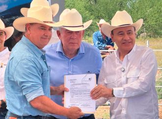 Encabeza Durazo entrega de apoyo a ganaderos de Sonora