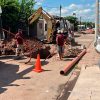 Realizan trabajos de desazolve y reparación de drenaje en Valle Dorado