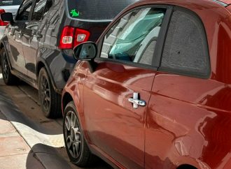 Suspenden regularización de autos americanos