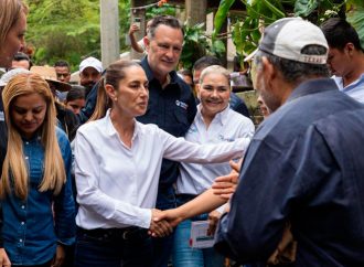 “Seguimos en territorio. Saldremos adelante”: Sheinbaum en su segundo día de recorrido por zonas afectadas