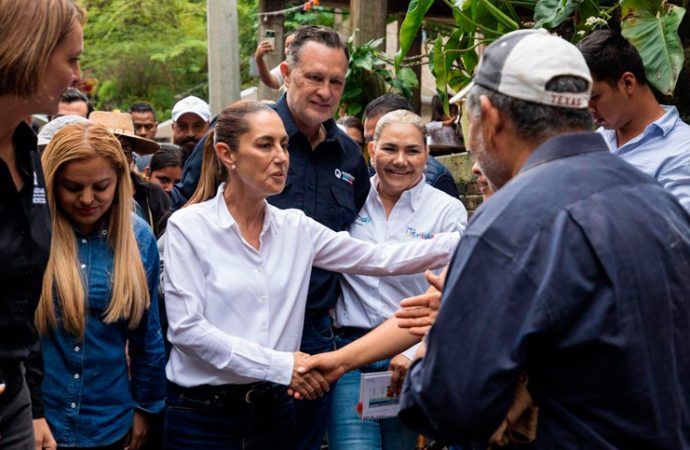 “Seguimos en territorio. Saldremos adelante”: Sheinbaum en su segundo día de recorrido por zonas afectadas