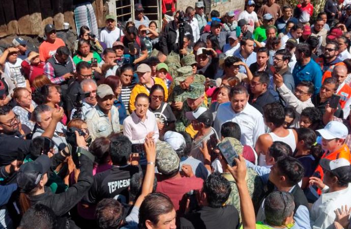Claudia Sheinbaum recorre zonas afectadas por lluvias en Puebla y Veracruz
