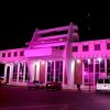 Iluminada de rosa Navojoa enaltece la lucha contra el cáncer de mama