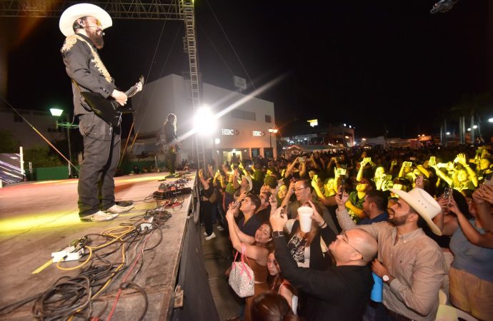 Recarga de energía el rock de “Nunca Jamás” al Festival Cultural Navojoa 2025