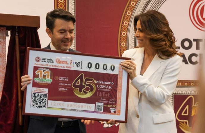 Develan billete de Lotería Nacional por los 45 años de la Comar