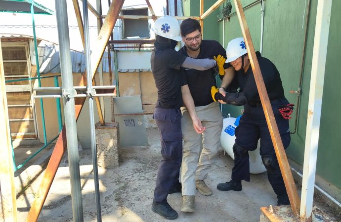 Estudiantes de UTH son capacitados en búsqueda y rescate