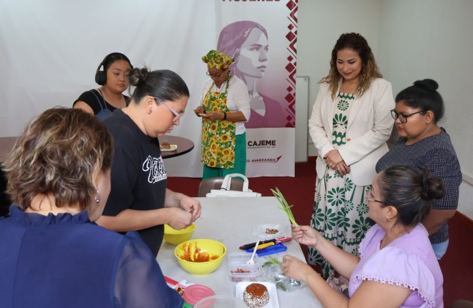 Impulsan independencia económica de la mujer a través de talleres
