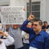 Académicos y trabajadores de la UNISON marchan para exigir presupuesto completo
