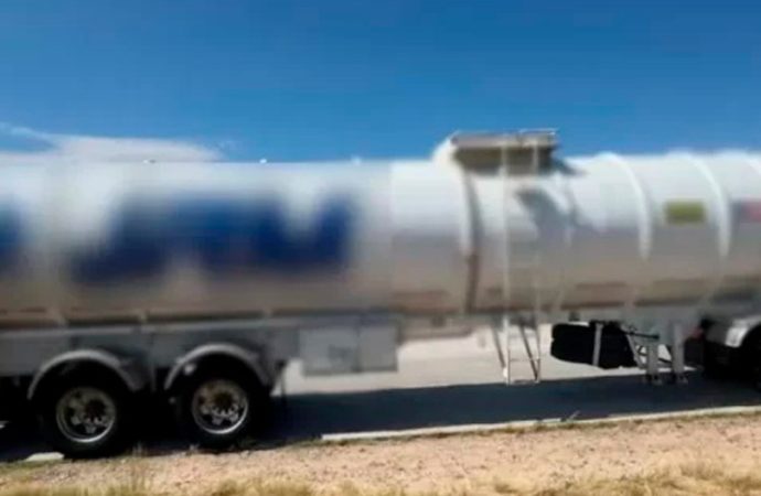 Detienen a dos personas por transportar presunto hidrocarburo ilegal en carretera Guaymas-Hermosillo