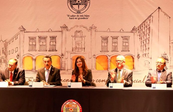 Reconoce Javier Lamarque a campus Cajeme de Unison por su décimo quinto aniversario