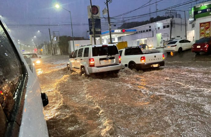 Deja tormenta Raymond inundaciones en al menos ocho municipios de Sonora