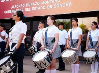 Forma SEC Banda de Guerra Monumental para desfiles cívicos