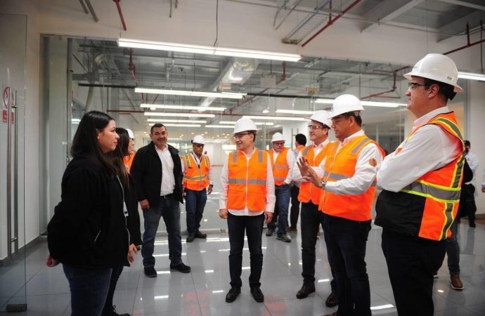 Logra gobernador Durazo inversión de 700 millones en Nogales con expansión de nueva planta de Masterlock