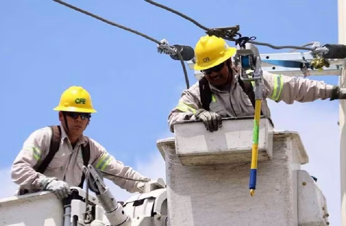 “Nueva luz” en el norte de Hermosillo: la Comisión Federal de Electricidad inicia trabajos de modernización eléctrica en Pitic y Periodista