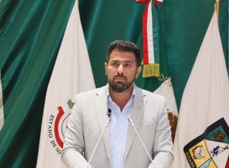 Proponen capacitar a docentes y personal escolar para el manejo de crisis.