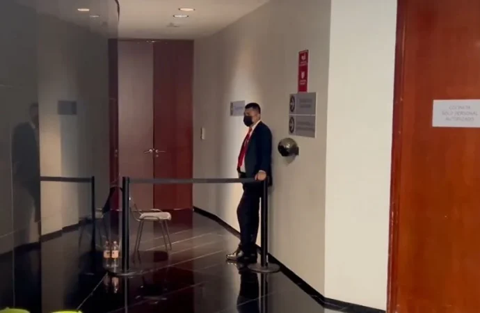 Trabajadores siguen de pie pese a la Ley Silla