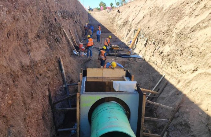 Avanza Agua de Hermosillo con la rehabilitación del colector principal del bulevar Paseo Río Sonora
