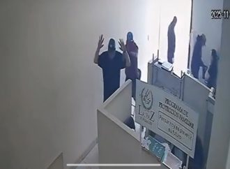 Asaltan funeraria en Eurapan ante presencia militar