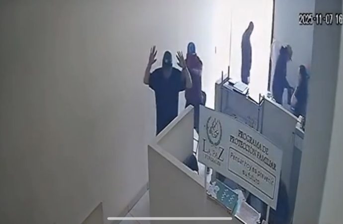 Asaltan funeraria en Eurapan ante presencia militar