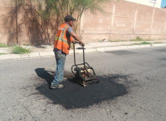 Continúan jornadas permanentes para el mantenimiento de vialidades en Hermosillo