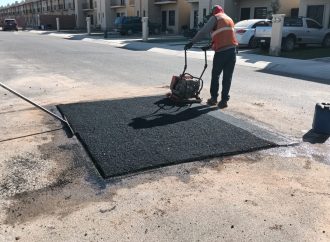 Este martes se trabajó en bacheo en 12 colonias de Hermosillo