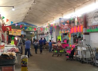 Funcionarios, comerciantes y cámaras piden consumir en el comercio local