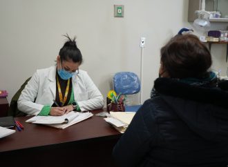 Llama Salud Sonora a evitar automedicarse y acudir por atención médica ante signos de dengue