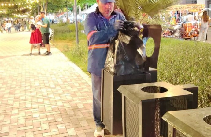 Habrá servicios de recolección de basura el lunes 17 de noviembre