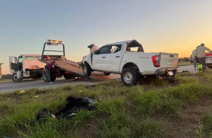 Guardia Nacional traslada a ocho personas lesionadas en volcamiento a la altura del danzante Yaqui