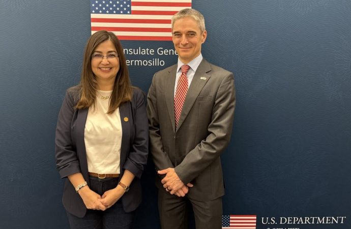 Mantienen vínculo UNISON y el Consulado General de E.U.A.