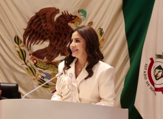 Ana Luisa Chávez, la abogada hija seri que se llevó el galardón Poderío Sonorense 2025