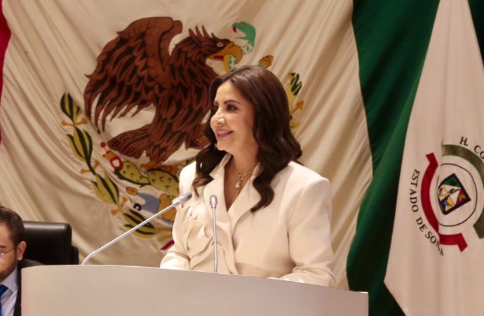 Ana Luisa Chávez, la abogada hija seri que se llevó el galardón Poderío Sonorense 2025