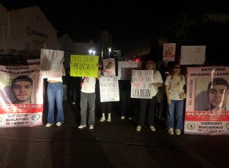 Vivo se lo llevaron, vivo lo queremos, gritan amigos y familiares de Raymundo