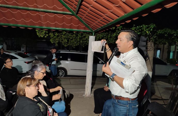 Propondrá David Figueroa fumigación obligatoria en escuelas de nivel básico de Sonora