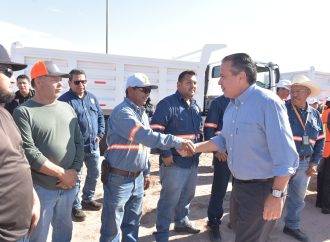 Brinda Astiazarán empleo temporal a 100 hermosillenses para operativos de limpieza.