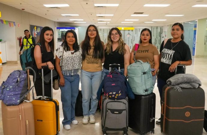 Regresa personal de salud que atendió a damnificados de Veracruz