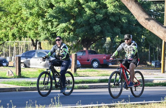 Familias cajemenses disfrutan del Domingueando en Bici y +