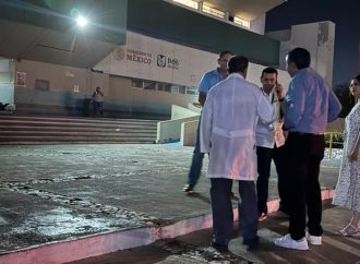 Toño Astiazarán visita heridos y familiares tras la tragedia en Waldo´s