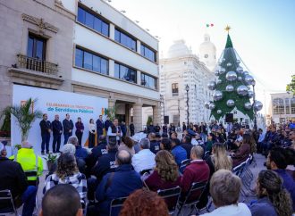 Reconocen trayectoria de servidores públicos en Hermosillo