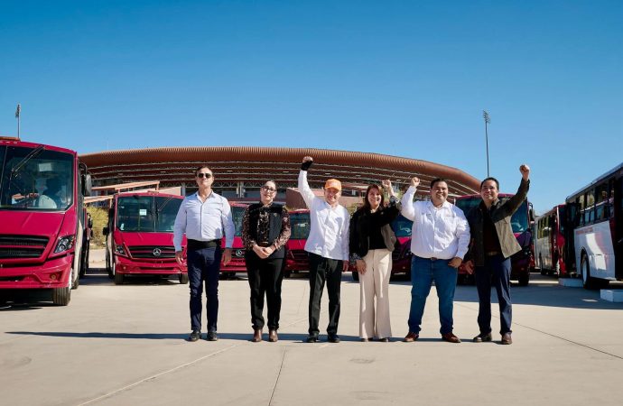 Entrega de 49 camiones mejora transporte en Hermosillo