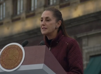 Sheinbaum encabeza entrega gratuita de 2.5 millones de libros a jóvenes de América Latina