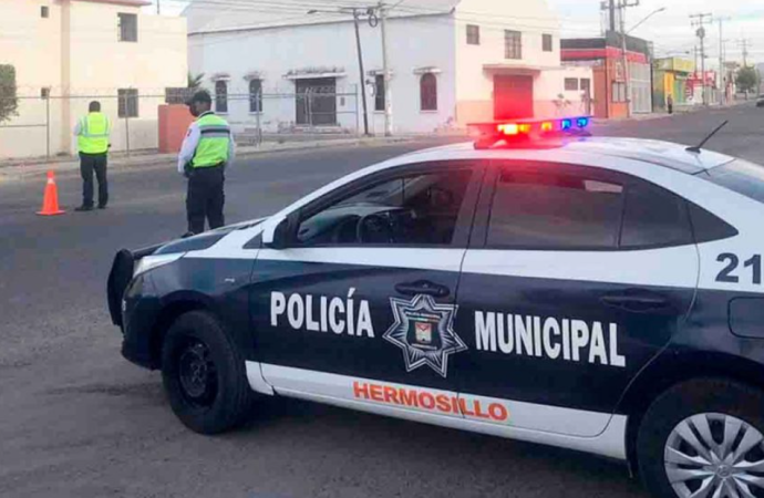 Persecución en Hermosillo termina en detención de presunto robacarros